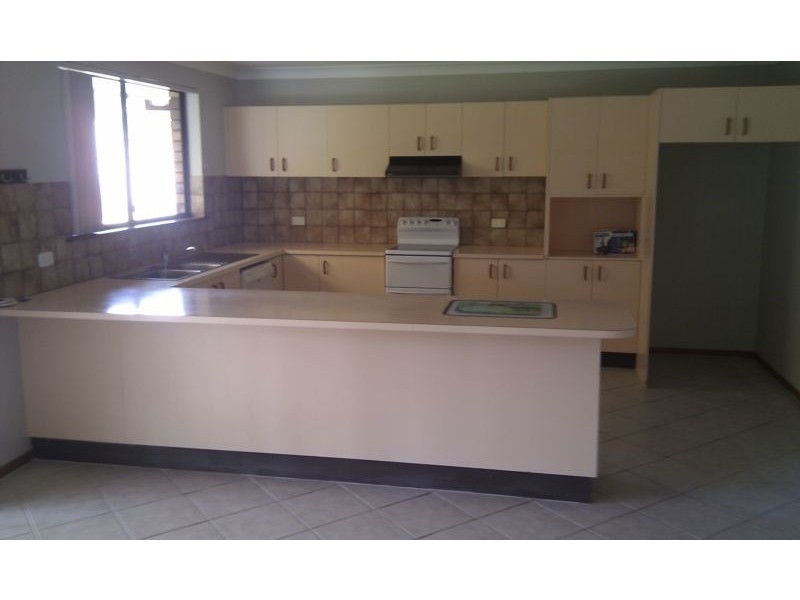 46 Tallong Drive, Lake Cathie NSW 2445