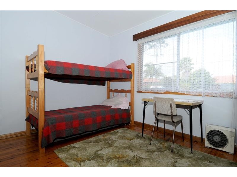 13 Parry Street, Lake Cathie NSW 2445