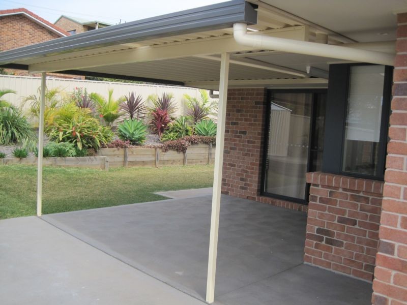 40 Fiona Crescent, Lake Cathie NSW 2445