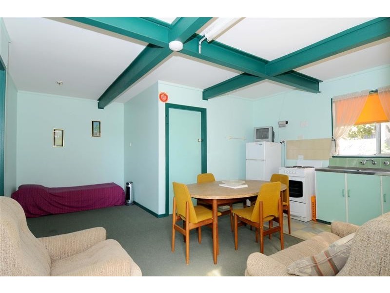 4 Bundella Avenue, Lake Cathie NSW 2445