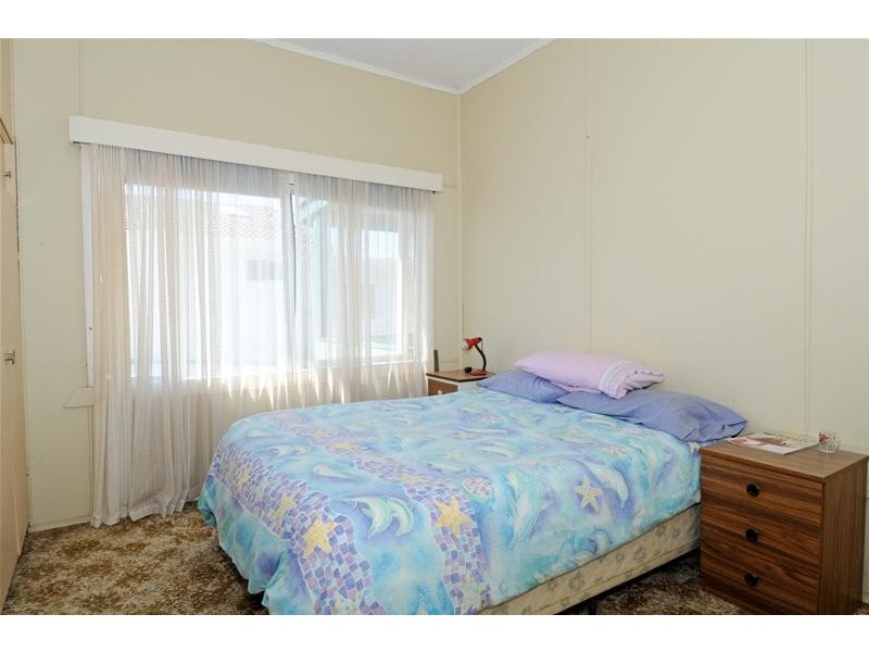 4 Bundella Avenue, Lake Cathie NSW 2445