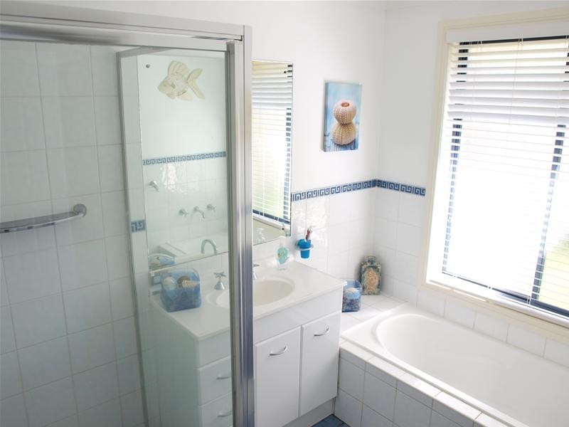 3 Seabreeze Court, Bonny Hills NSW 2445