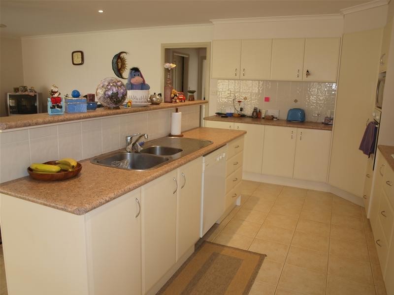 12 Tweed Place, Lake Cathie NSW 2445