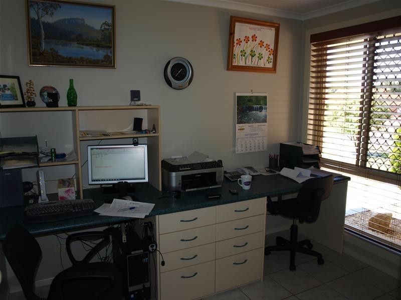 15 Abel Tasman Drive, Lake Cathie NSW 2445