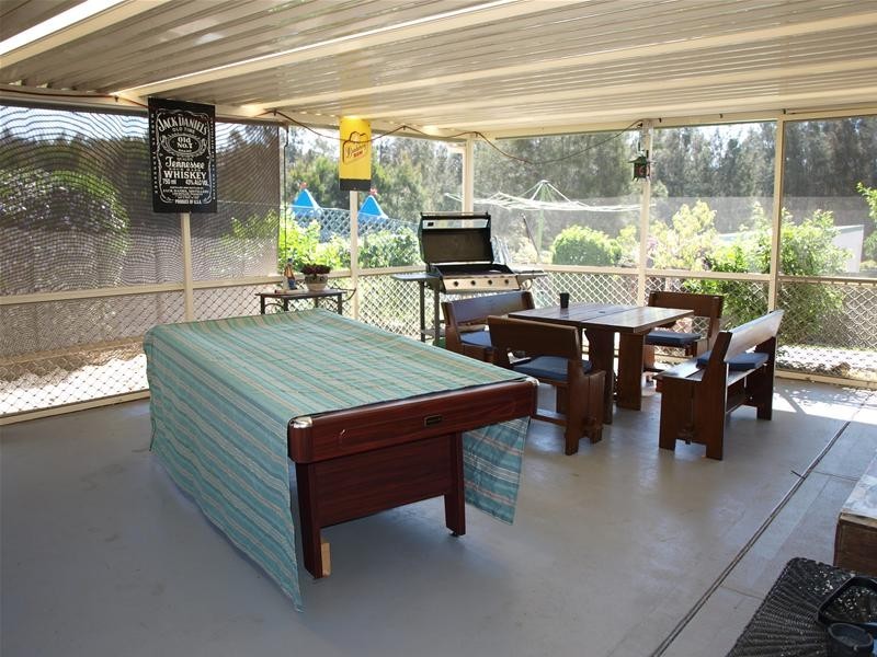 15 Abel Tasman Drive, Lake Cathie NSW 2445