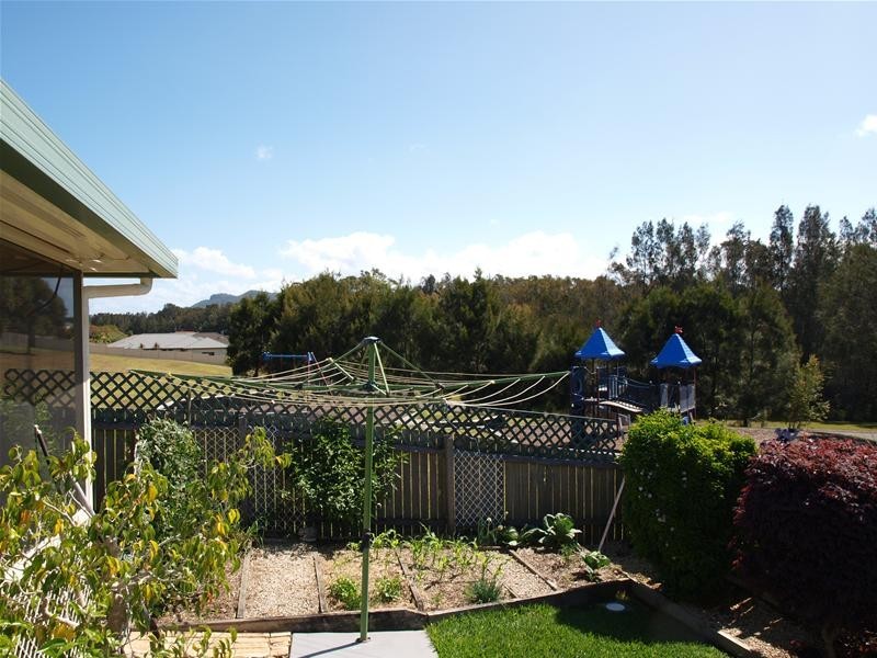 15 Abel Tasman Drive, Lake Cathie NSW 2445