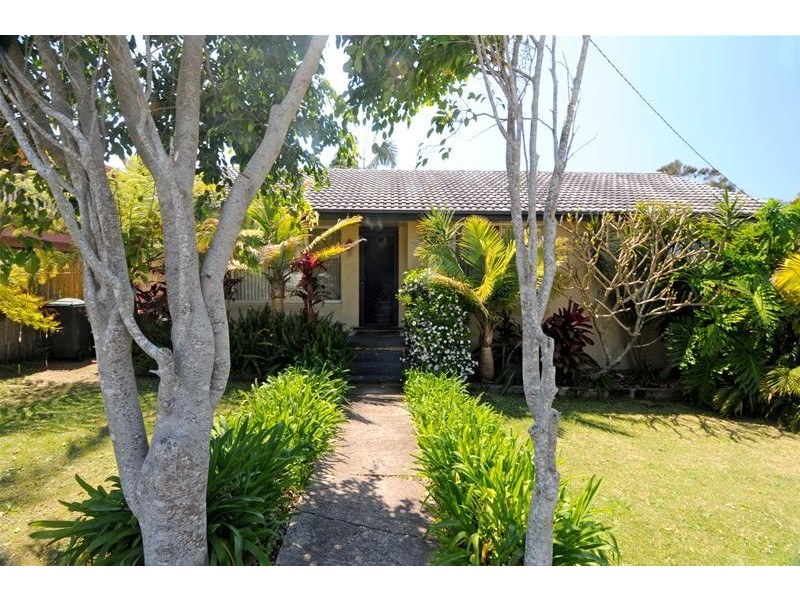 1622 Ocean Drive, Lake Cathie NSW 2445