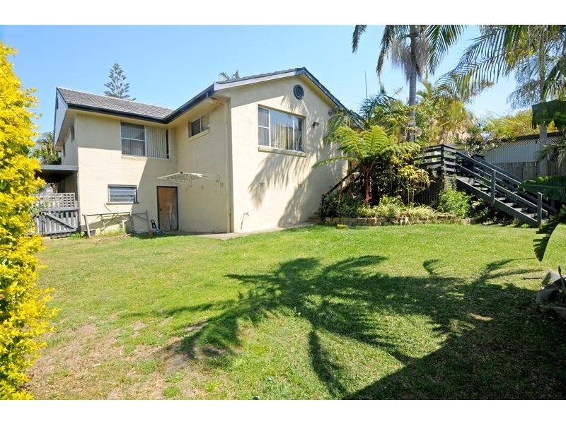 1622 Ocean Drive, Lake Cathie NSW 2445