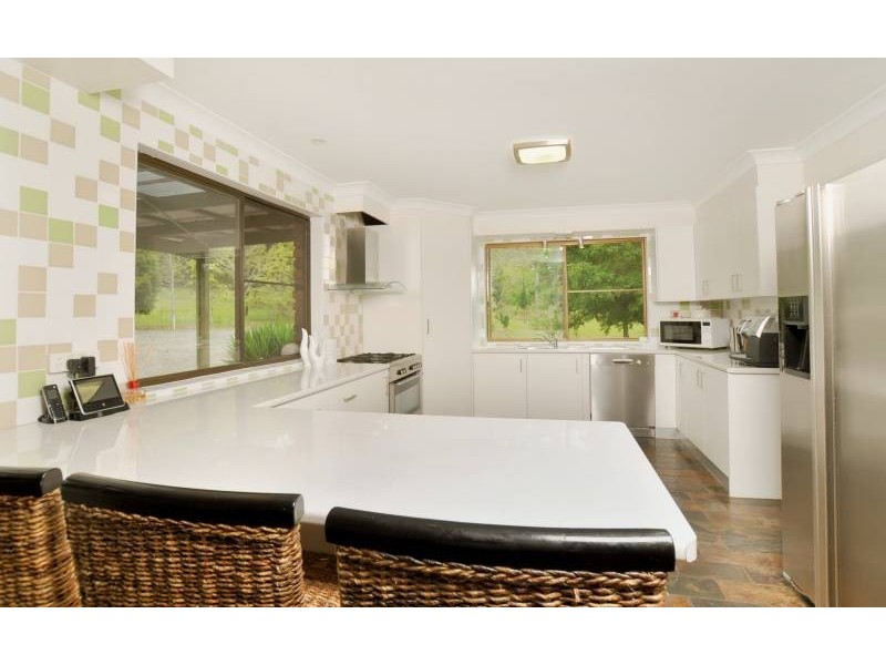 95 Longpoint Drive, Lake Cathie NSW 2445