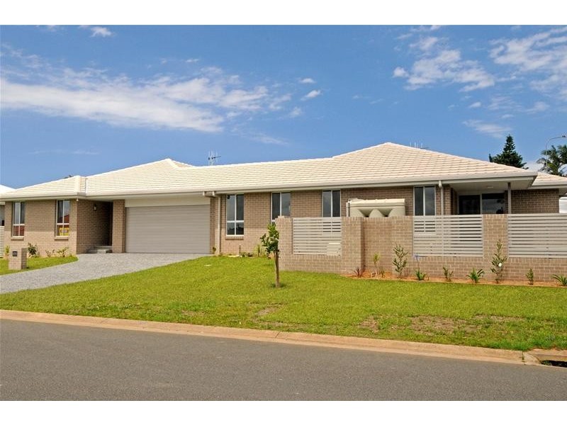 1/60 Fiona Crescent, Lake Cathie NSW 2445