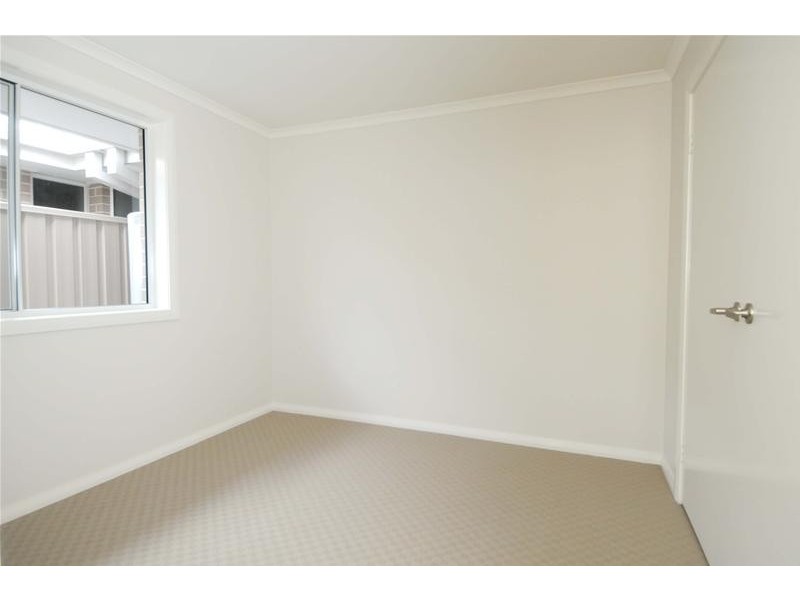 1/60 Fiona Crescent, Lake Cathie NSW 2445