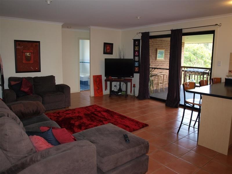 5 Dampier Court, Lake Cathie NSW 2445
