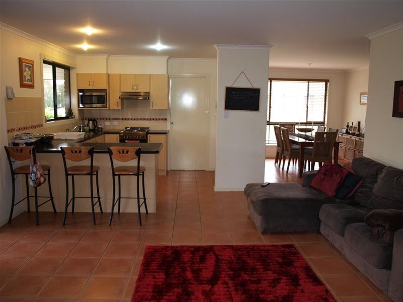 5 Dampier Court, Lake Cathie NSW 2445