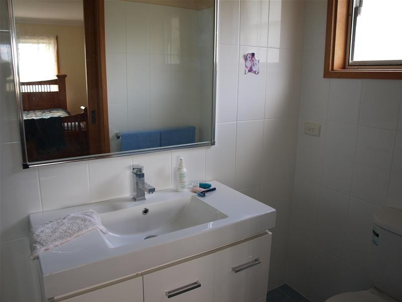 2 Tallong Drive, Lake Cathie NSW 2445