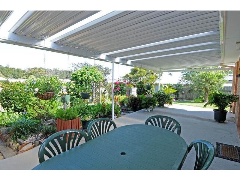 4 Miala Street, Lake Cathie NSW 2445