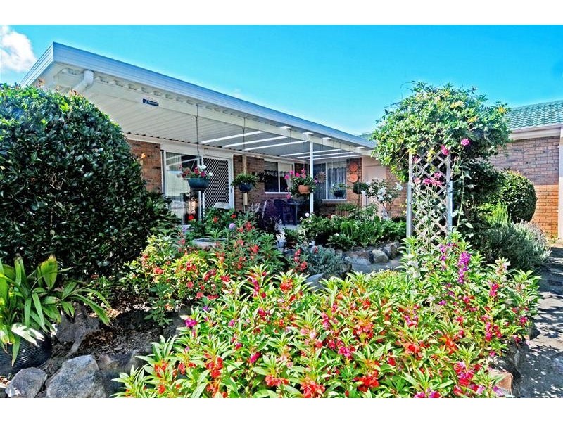 4 Miala Street, Lake Cathie NSW 2445