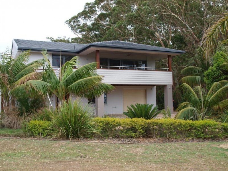 1691A OCEAN DRIVE, Lake Cathie NSW 2445