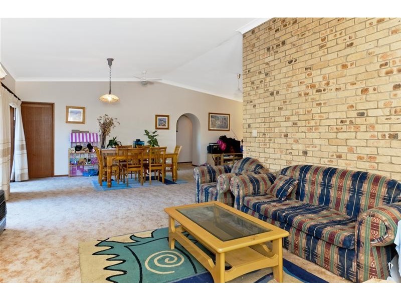 60 Chepana Street, Lake Cathie NSW 2445