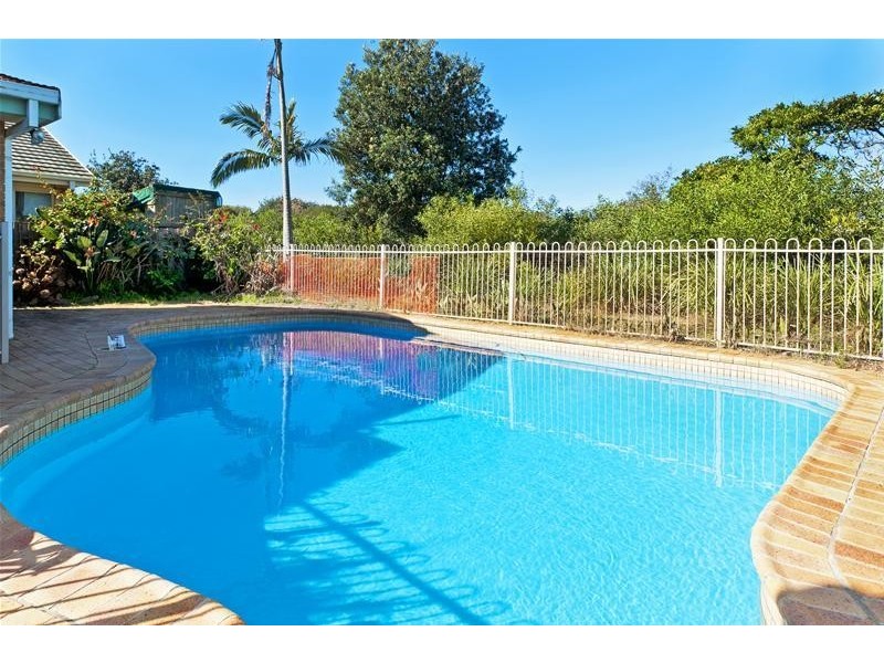 60 Chepana Street, Lake Cathie NSW 2445