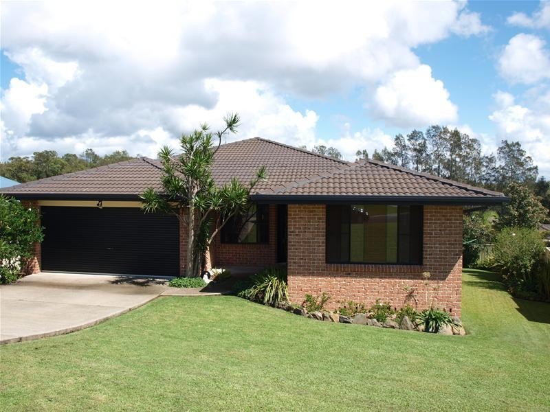 5 Dampier Court, Lake Cathie NSW 2445