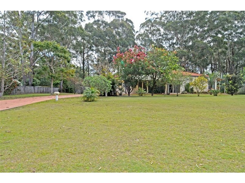 9 Lakeside Way, Lake Cathie NSW 2445