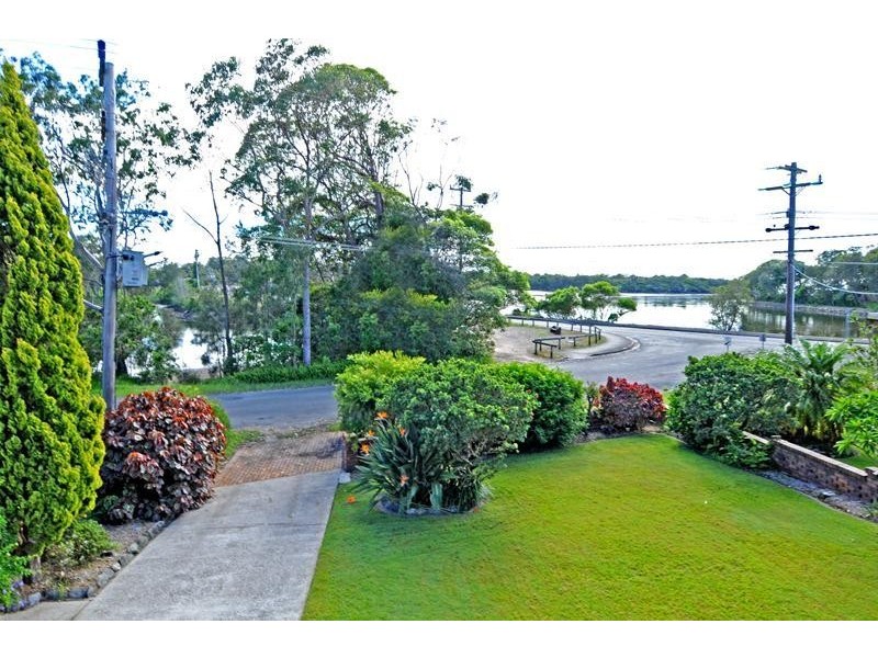4 Tallong Drive, Lake Cathie NSW 2445