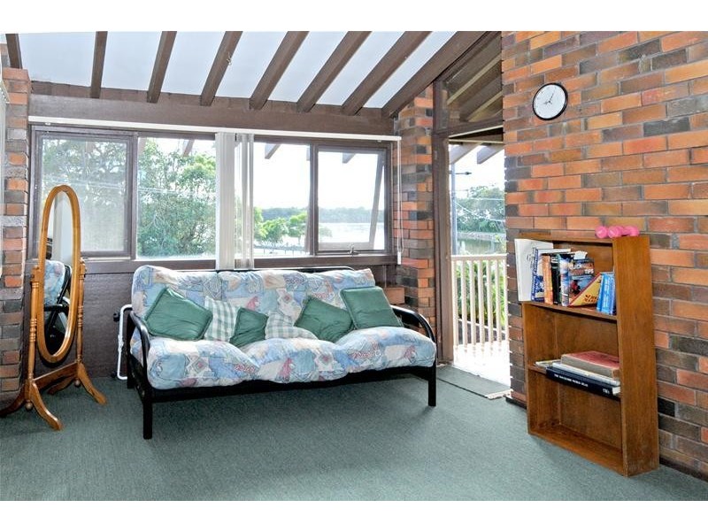 4 Tallong Drive, Lake Cathie NSW 2445