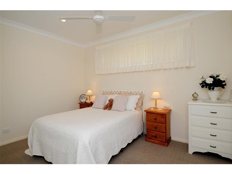 8 Whitby Place, Lake Cathie NSW 2445