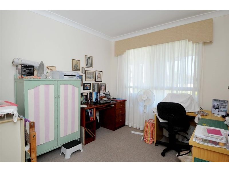 8 Whitby Place, Lake Cathie NSW 2445