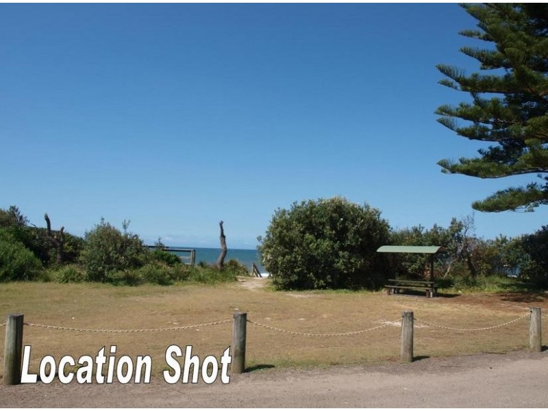 39 Chepana Street, Lake Cathie NSW 2445