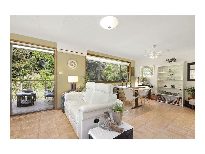 2/11 Oxley Street, Lake Cathie NSW 2445