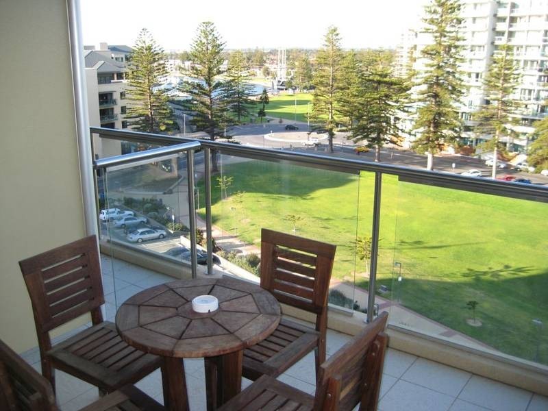 504/16 Holdfast Promenade, Glenelg SA 5045