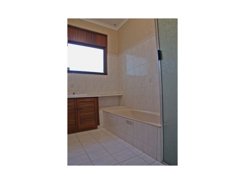 18 Georgiana St, Flagstaff Hill SA 5159