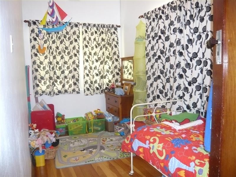 74 Pleasant Ave, Glandore SA 5037