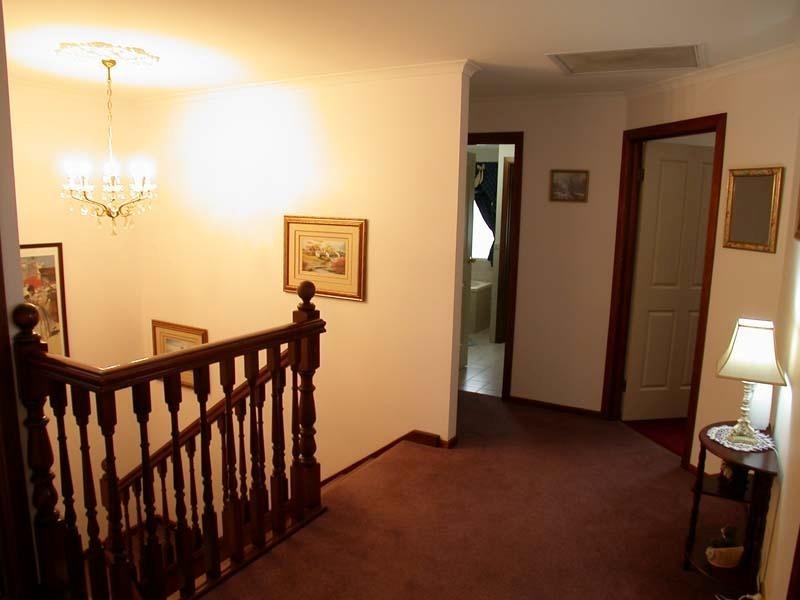 9 Deane Ave, Noarlunga Downs SA 5168