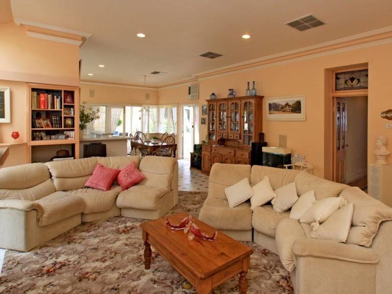 25 Coolinga Road, Marino SA 5049