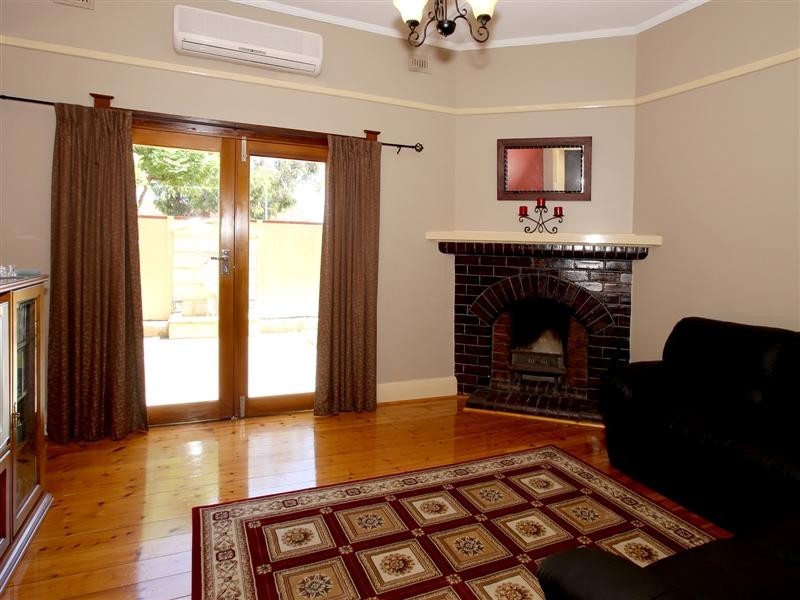 21 Price Weir Avenue, Allenby Gardens SA 5009