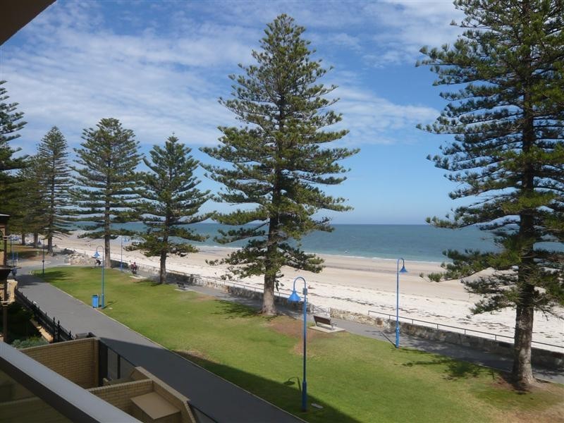 21/13 South Esplanade, Glenelg SA 5045