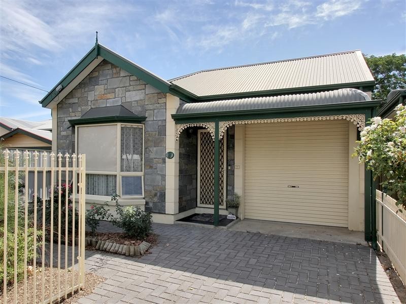 17 Jervois Street, Glenelg North SA 5045