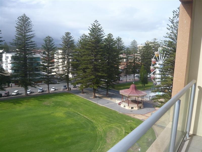 708/19 Holdfast Promenade, Glenelg SA 5045