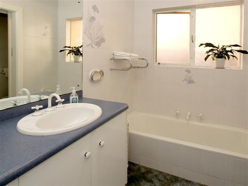 16 Keen Avenue, Seaview Downs SA 5049