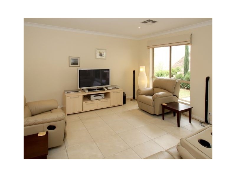 7 Manos Court, Seacliff Park SA 5049