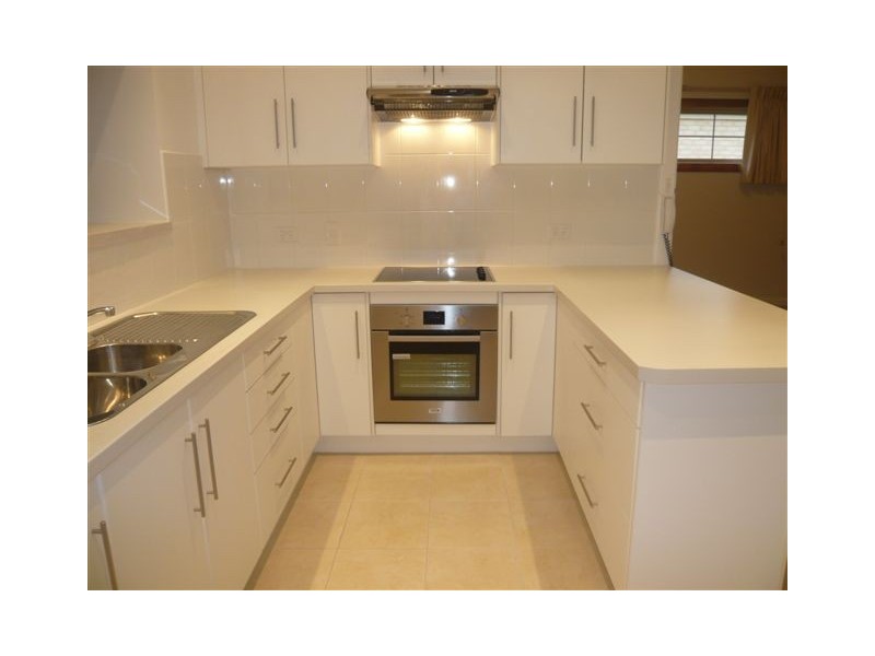 16 McGlasson Ave, Glenelg North SA 5045