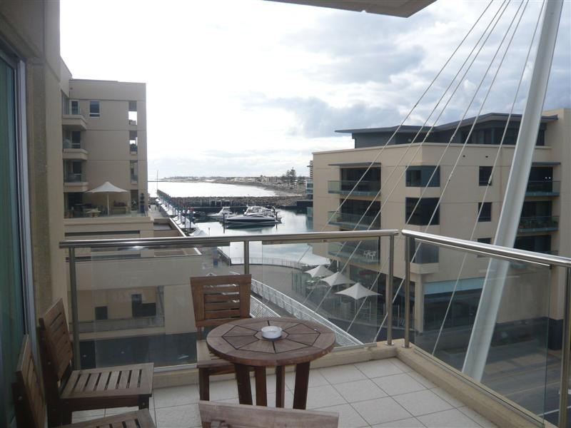 325/16 Holdfast Promenade, Glenelg SA 5045