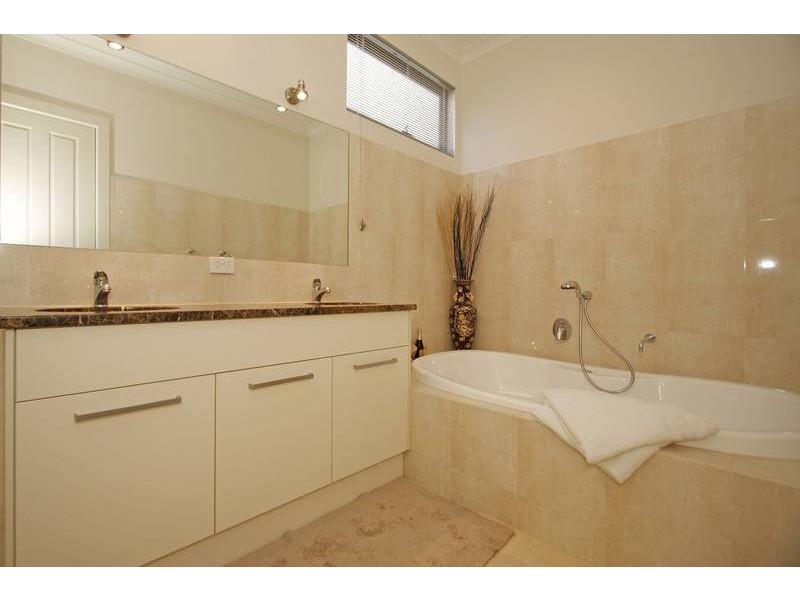 76 Gully Road, Seacliff Park SA 5049