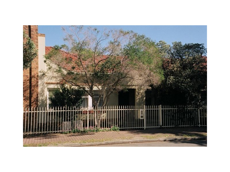 2/13 Chester Street, Glenelg South SA 5045