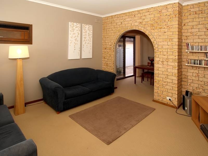 1/26 Barry Road, Oaklands Park SA 5046