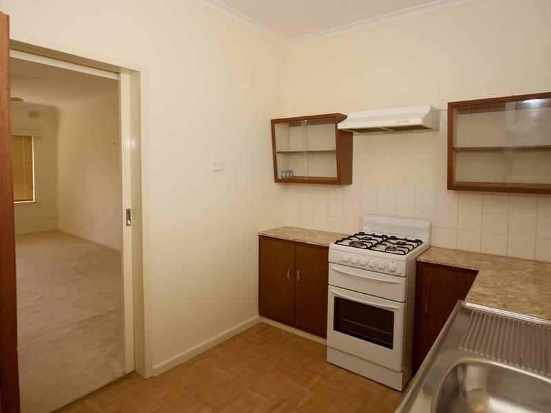 2/30 Simcock Street, West Beach SA 5024
