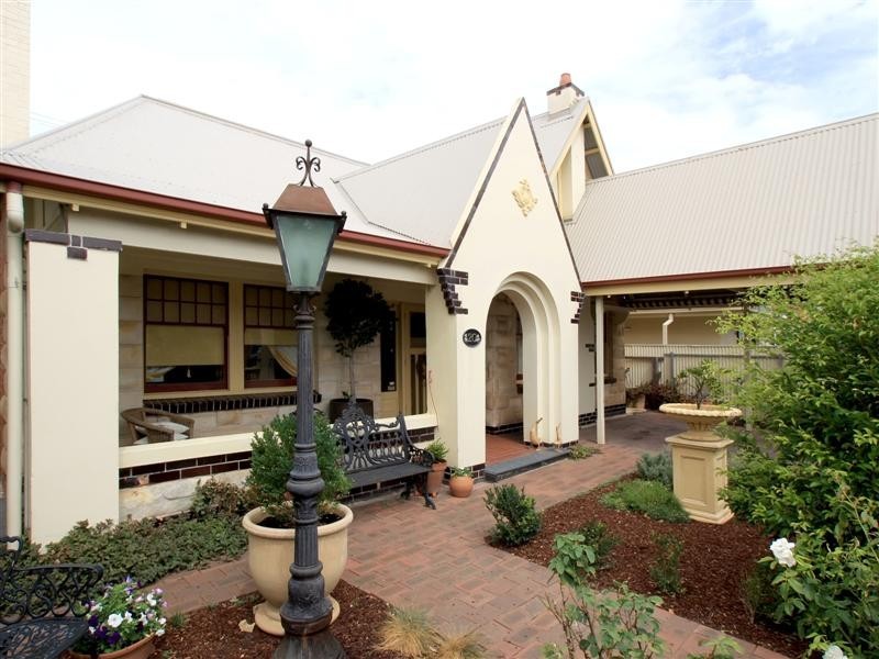 20 Alma Street, Glenelg South SA 5045