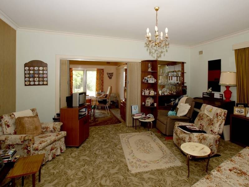 9 Nagle Crescent, Novar Gardens SA 5040